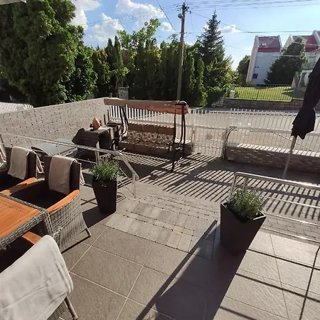 Tibor Privát Nyaralóház Сasa de vacaciones *