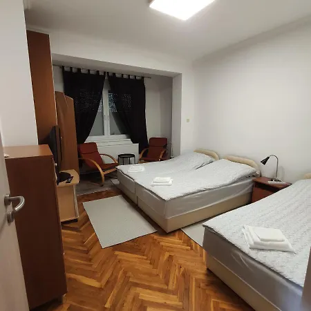 Tibor Privat Nyaralohaz Holiday home *